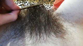 Brushing a Hairy Pussy with a Comb