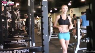 Flashing her tits in a gym - Happy Embarrassed Girls