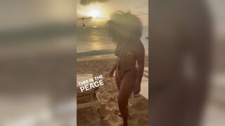 Showing Off - Angela Simmons