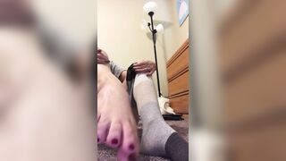 Foot Fetish: Sock removal