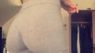 Jiggly Booty