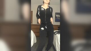 Booty Dance - Amanda Cerny
