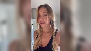 Alexis with the Best Vibes - Alexis Ren