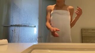 Sexy in a Towel - Alexandra Daddario