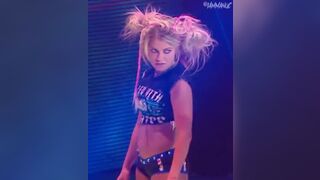 If looks could K*LL... - Alexa Bliss