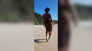 Holiday - Real African Curves