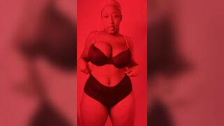 Red light district - Real African Curves