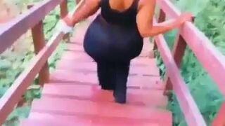 Sheesh Big Booty Walk Away - Real African Curves