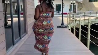 she walks with her big butt there - Real African Curves