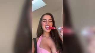 Glossy Babe in Pink - Addison Rae
