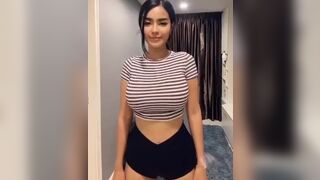 Showing her moves - Big Breasts