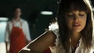 Freeuse: Mena Suvari is willing to be used