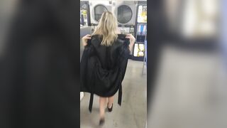 Flashing And Flaunting: What would you do if you saw me in the laundromat