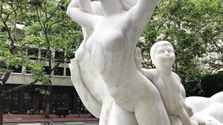 Flashing And Flaunting: The statue inspired me.