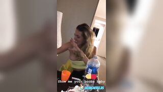 Drunk girl showing tits on friends instagram:) - Drunk Sluts