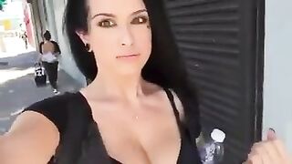 Showing her pussy in the street - Flashing And Flaunting