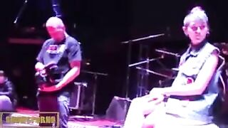 Trashy Girl Fucked by a Sex Machine in a Concert - Flubbing Boners