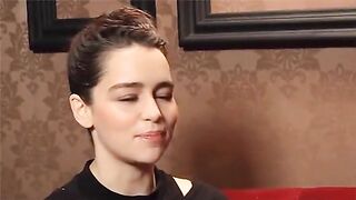 Graceful Celebrities: Emilia Clarke