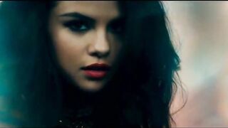 Selena Gomez - Graceful Celebrities