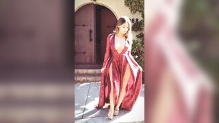 Graceful Celebrities: Sofia Jamora