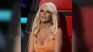 Graceful Celebrities: Christina Aguilera