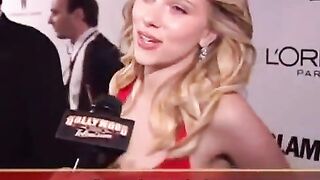 Graceful Celebrities: Scarlett johansson