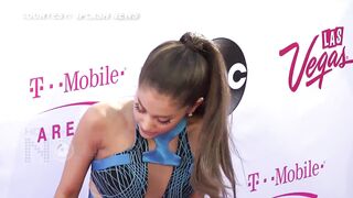 Graceful Celebrities: Ariana Grande