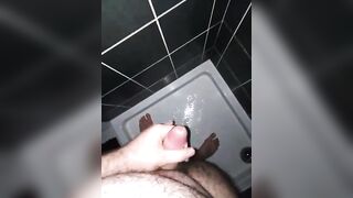 quite large ejaculation... Ladies and gents, what do u think about this??