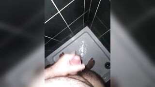 Quite large ejaculation... Ladies and gents, what do you think about this??