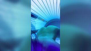 Gals In Tanning Beds: Shaiden Rogue