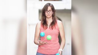 Juggling - Girls with Glasses