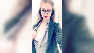 Gals with Glasses: Nerdy and Sexy!