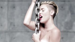 Goddesses: Miley Cyrus - nude gfy