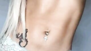 Gone Mild: I think I lastly got the hang of this entire gif thing, what a great excuse to try out my fresh body oil.