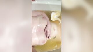 Bath boobs in my bathbomb - Gone Wild