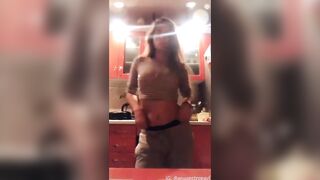 Russian girl dirty twerking and showing her whale tail