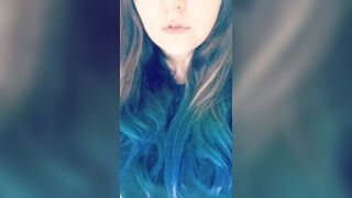 blue hair do not care