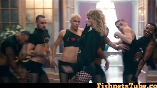 Taylor Swift - Fishnets