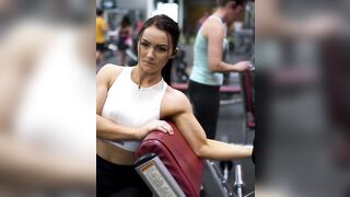 At the gym - Fit Girls